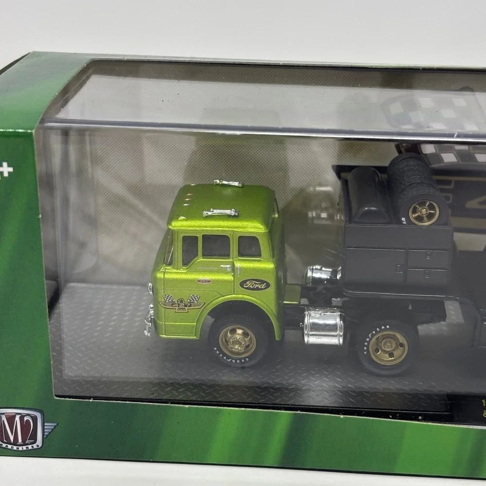 M2 Hauler 1966 Ford C-950 Truck & 1966 Ford Mustang Fastback Lime Green